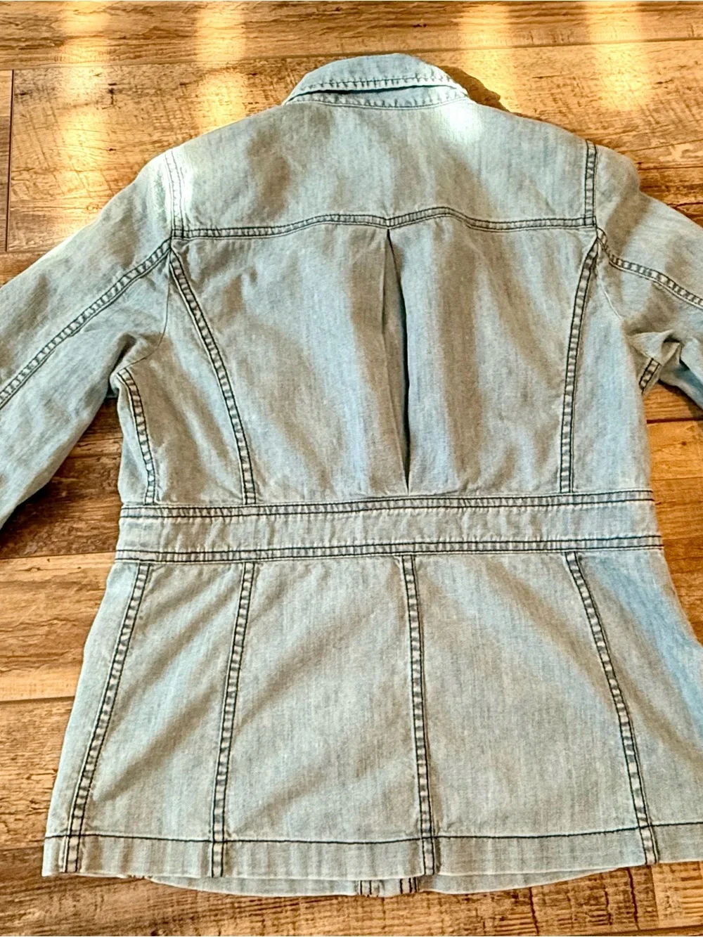 J.Crew - Chambray Utility Jacket - M - Light Wash Indigo